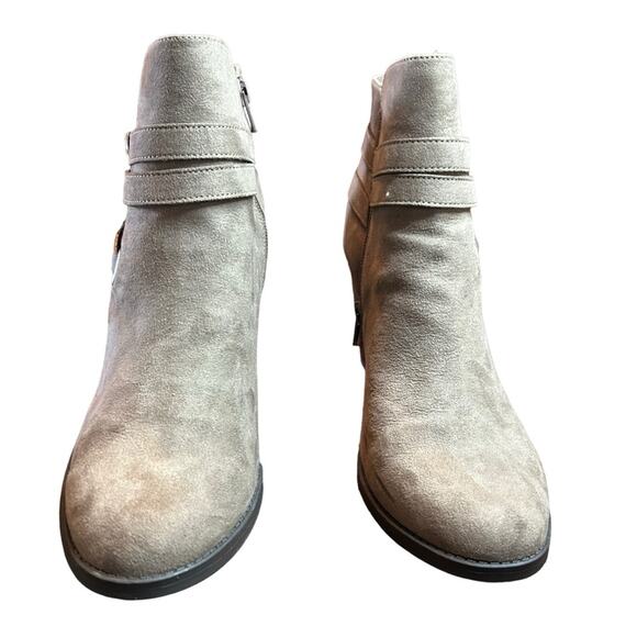 Style & Co Zolaa Block-Heel Booties Taupe Wrap Straps Boho Western NEW Size 10 - Picture 3 of 11